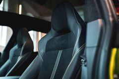 Fahrzeugabbildung Aston Martin DBX 707 *MWST./GARANTIE/Q-SONDERLACK*