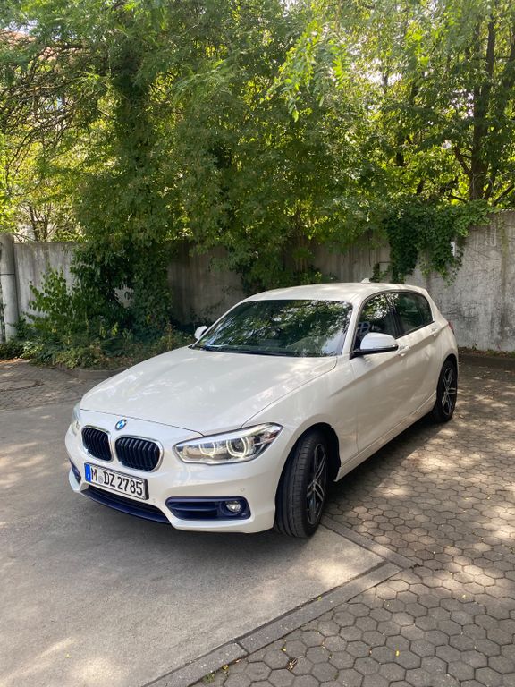 Image of BMW 120