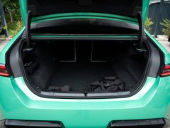 BMW M5 – 30 / 30