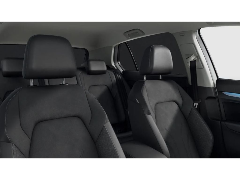 Volkswagen Golf Life 1.5l eTSI DSG Kamera ACC Light Assist  foto 12