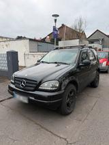 Mercedes-Benz Mercedes ML 320 (W163) 3,5T AHK - Mercedes-Benz ML 320 in Frankfurt (Main)