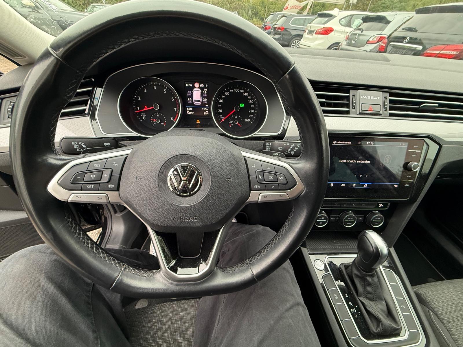Volkswagen Passat Variant Business 1.5 TSI Automatik AHK