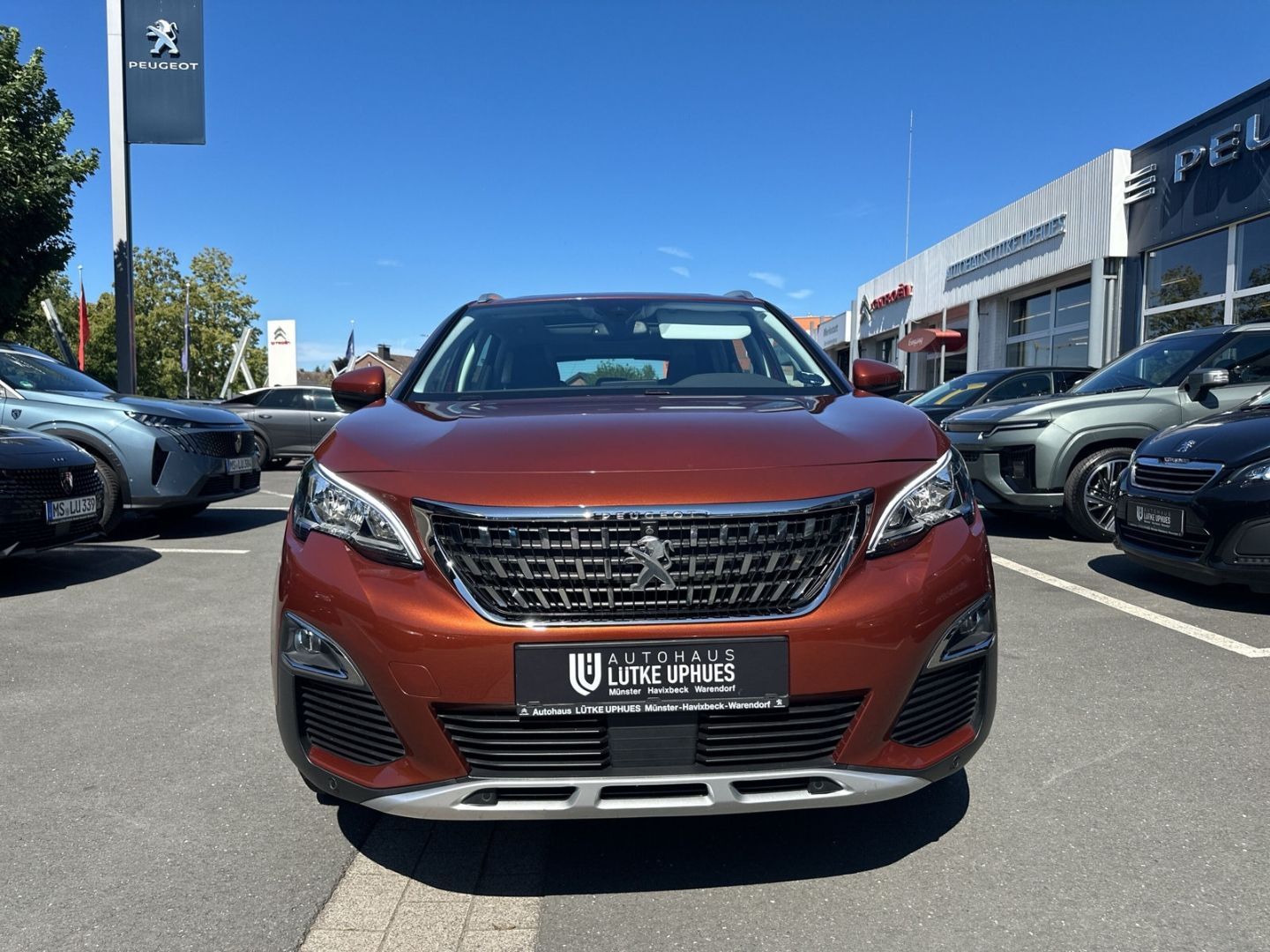 Fahrzeugabbildung Peugeot 3008 1.5 Allure BlueHDi 130 EAT8 StandHZG AHK