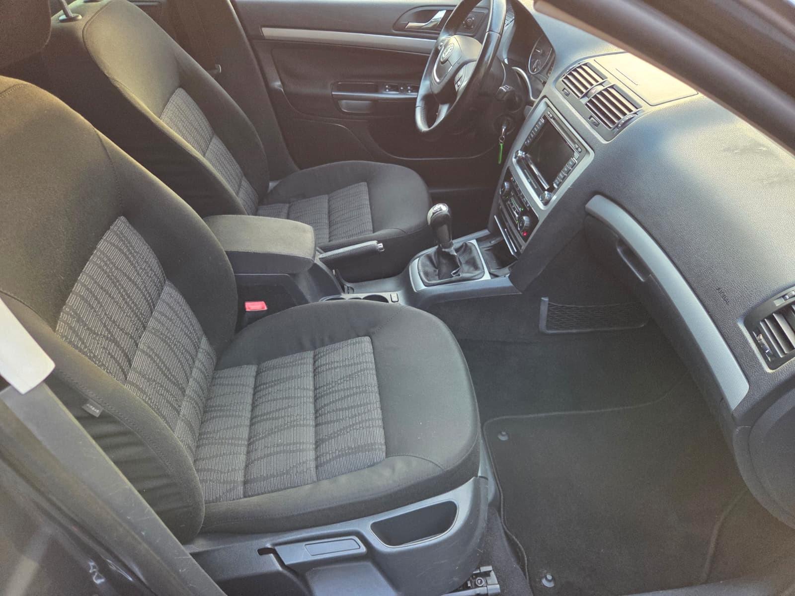 Skoda Octavia 2010 — photo 31