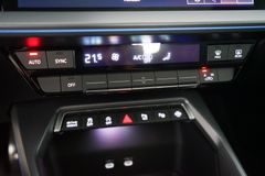 AUDI A3 Sportback 35 TFSI | 2x S line | Pano | Carbon AUDI A3 Sportback 35 TFSI | 2x S line | Pano | Carbon