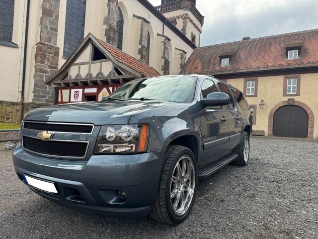 Chevrolet Suburban 5.3L V8 Hemi Lange Version LPG AHK