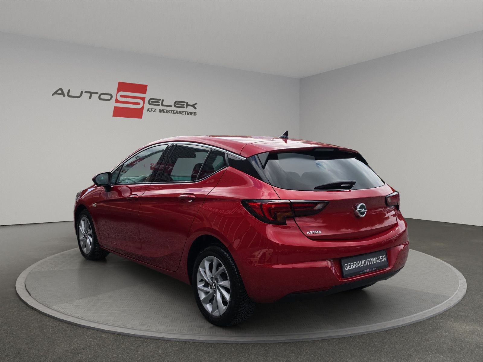 Fahrzeugabbildung Opel Astra K Lim. 5-trg. Elegance Start/Stop