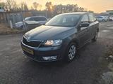 Skoda Rapid Spaceback Ambition TDI Automatik Euro6 - Skoda Rapid mit Diesel-Antrieb: Automatik