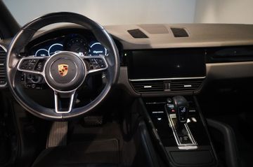Porsche Cayenne - 9
