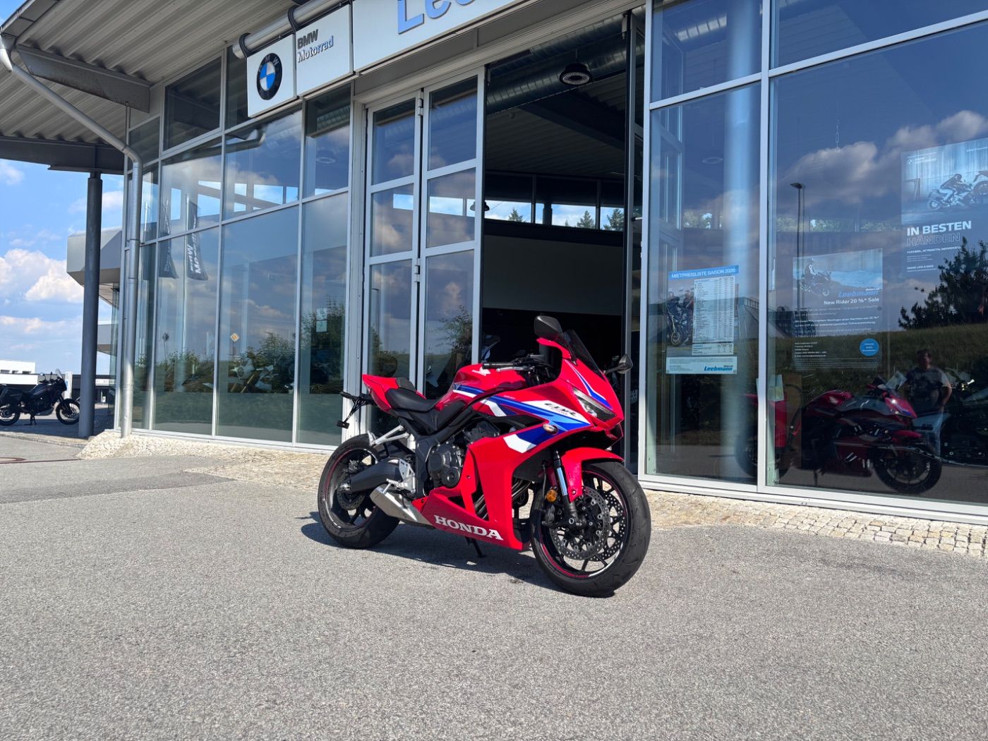 Fahrzeugabbildung Honda CBR 650 R, Sport Paket, Kurzer KZH, Felgenaufkl.