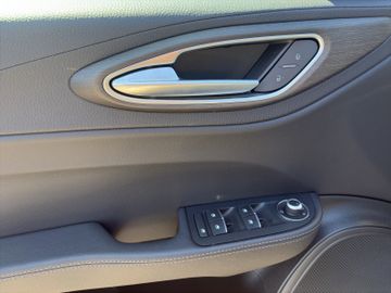 Alfa Romeo Giulia 2.0 Turbo 16V Ti Q4 +KeyLess+Pano+Kam.
