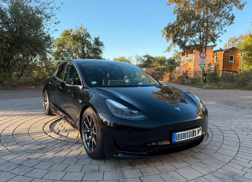 Image of Tesla Model 3