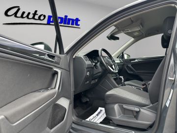Volkswagen Tiguan - 12