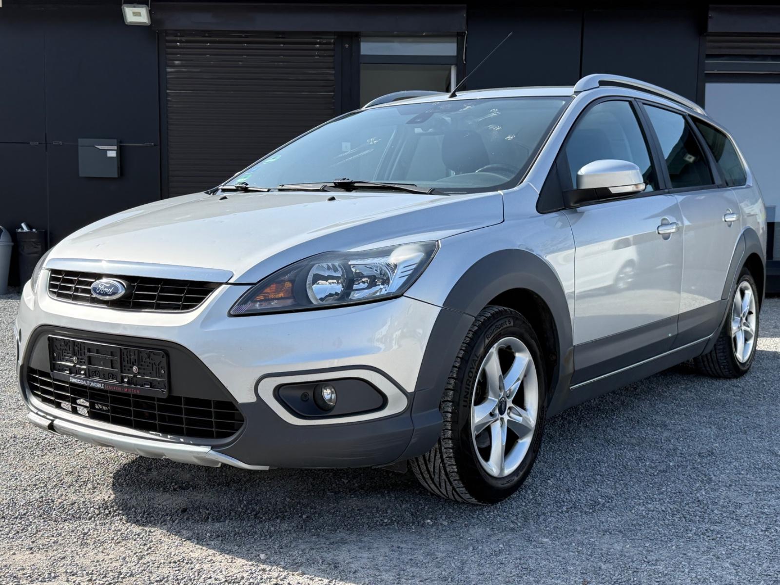 Ford Focus Turnier 1.6 Style + Automatik