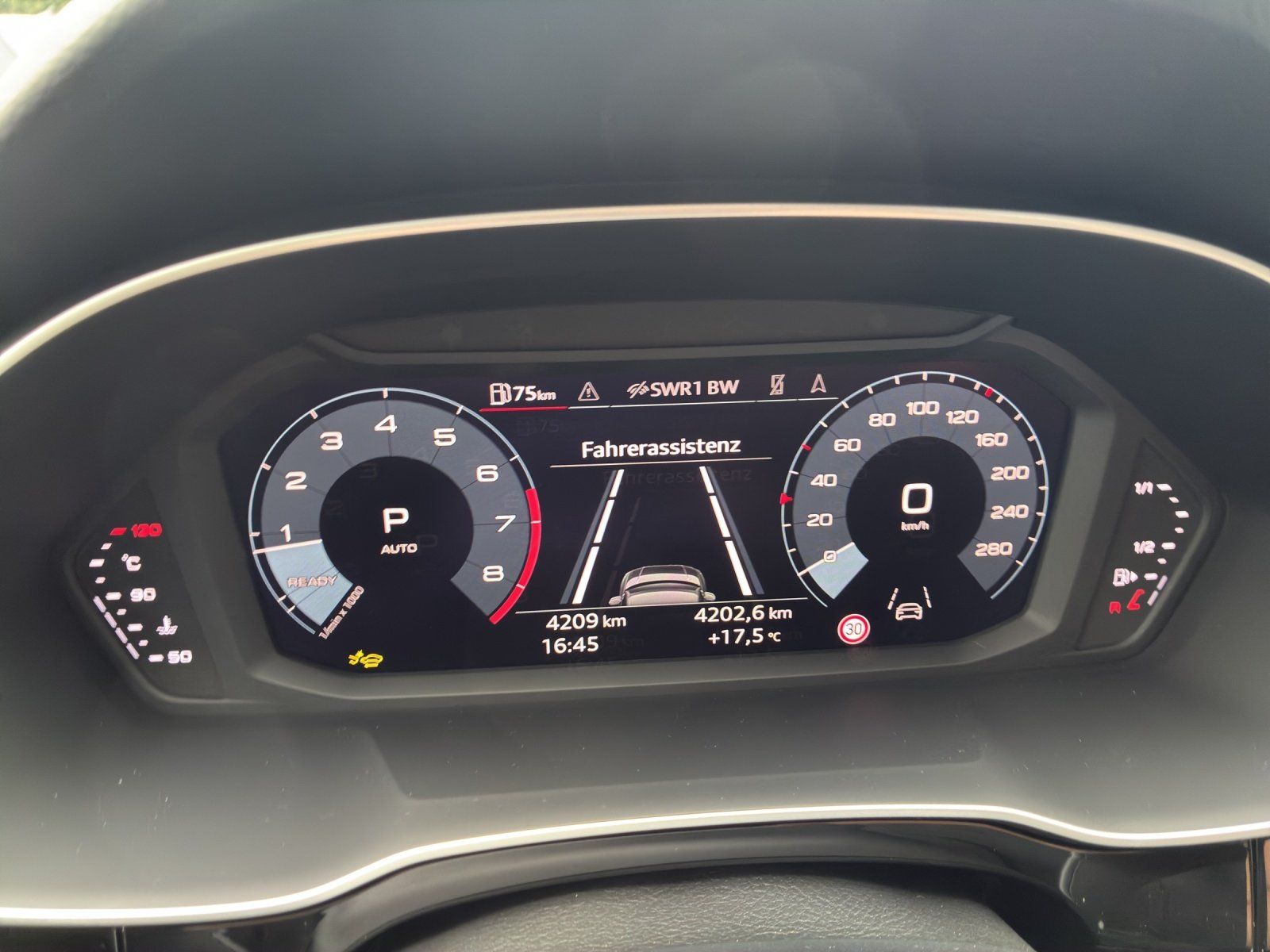 Fahrzeugabbildung Audi Q3 Sportback S line 35 TFSI AHK,LED,Navi,PDC,LM