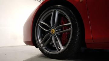 صورة 3 لـ 2016 Ferrari 488 SPIDER