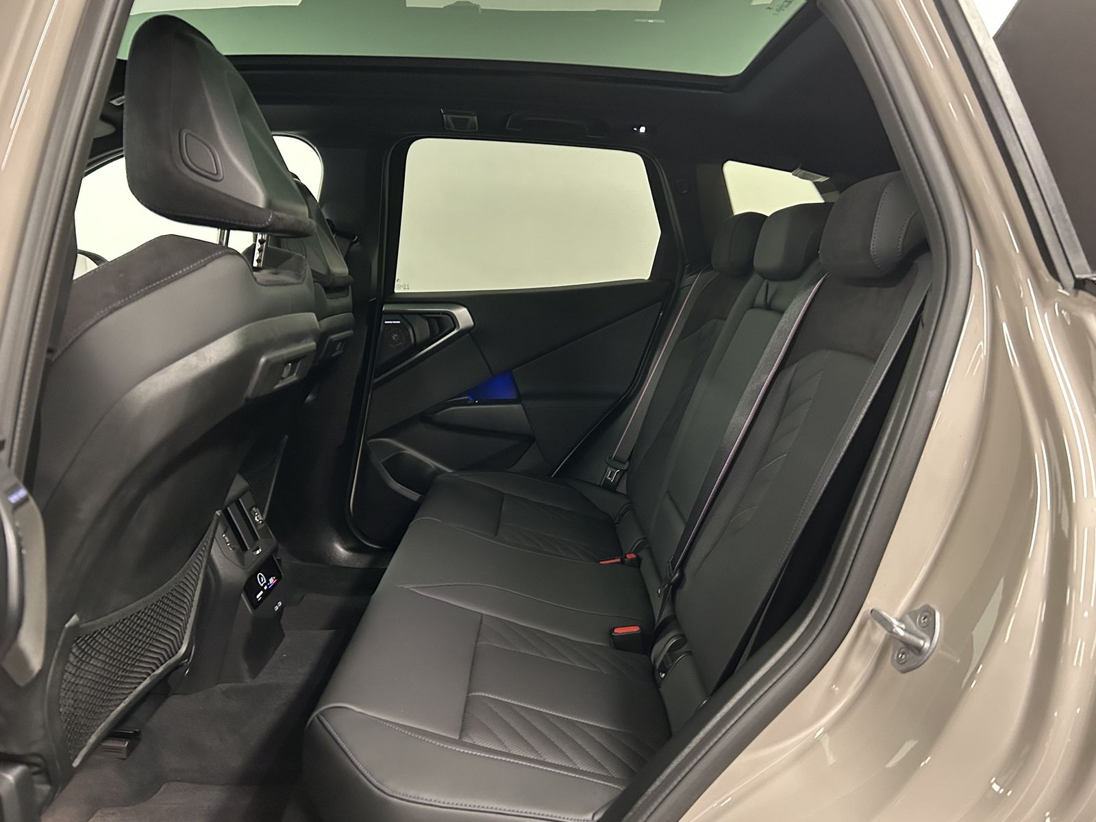 BMW X3 M50 - Bild 17