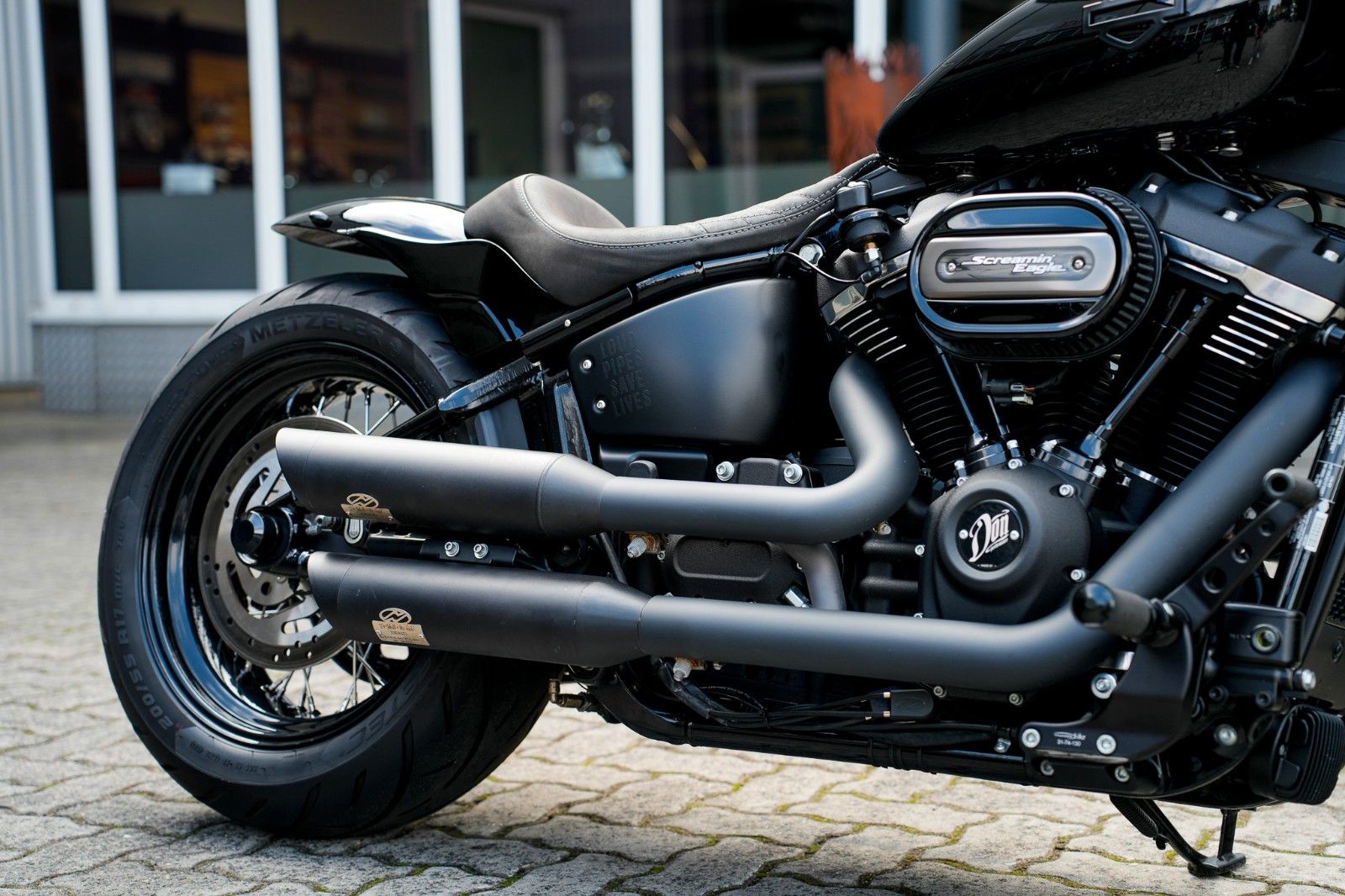 Fahrzeugabbildung Harley-Davidson SOFTAIL STREET BOB CLUBSTYLE J&H Ape - Airride