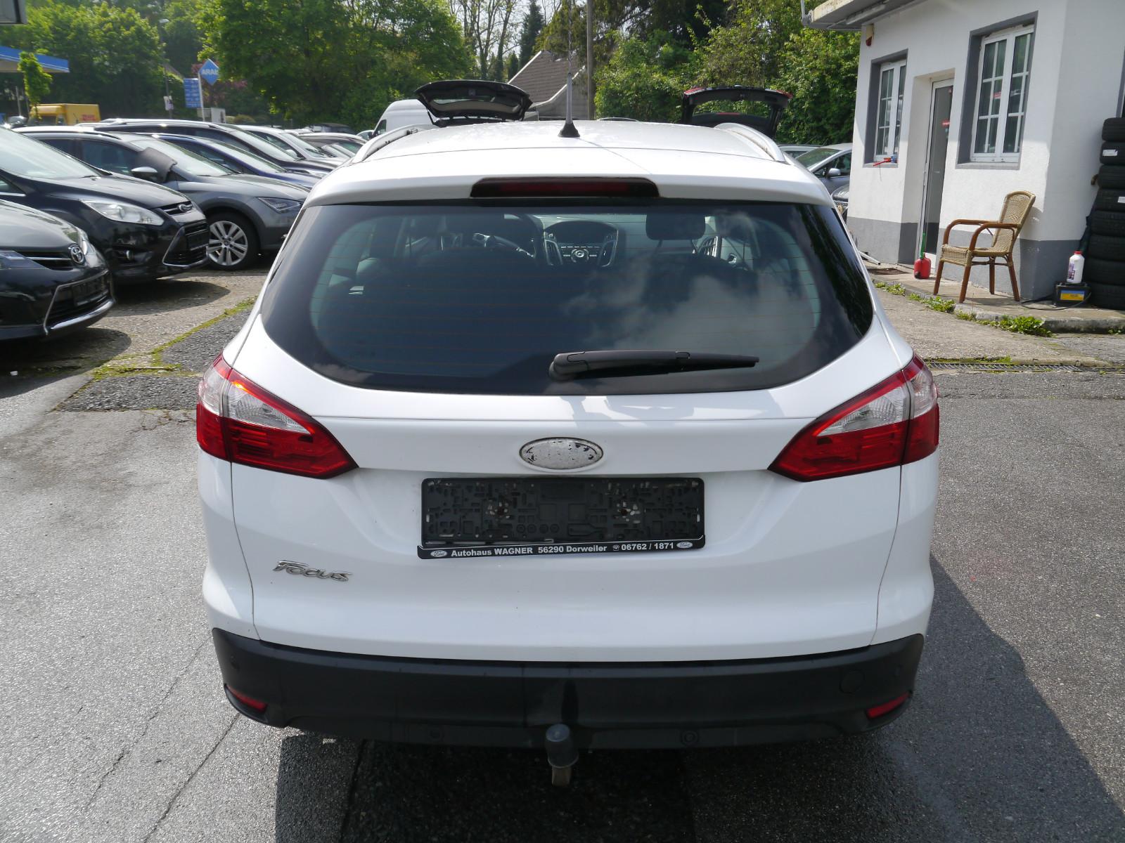 Ford Focus 2011 — engine 1.560 cm³, 116 HP (85kW)