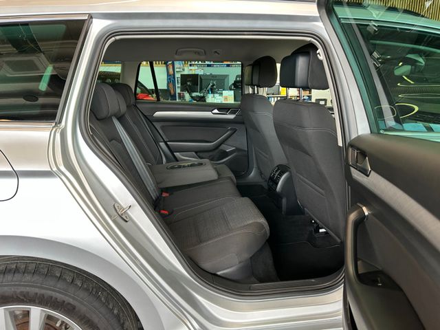 Volkswagen Passat *KEYLESS*ACC*AHK*NAV*3-ZONEN*LED*