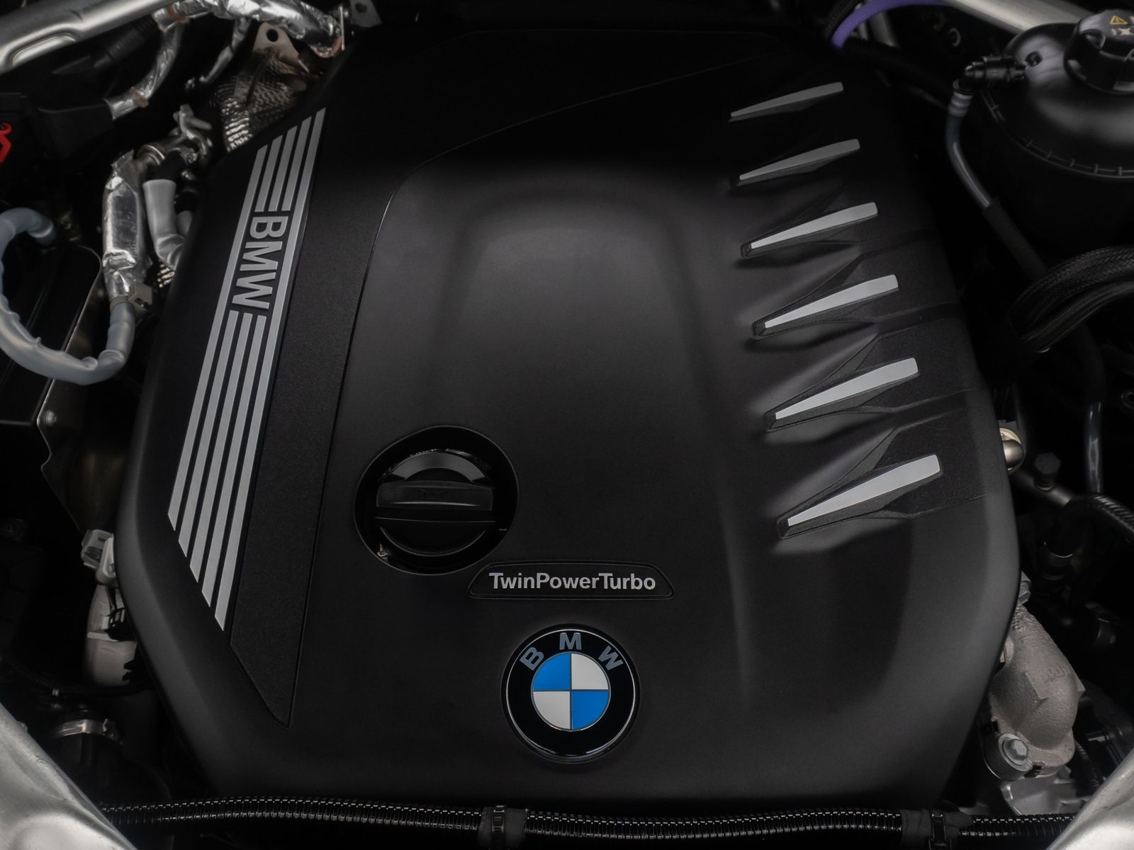 Fahrzeugabbildung BMW X5 xD30d M Sport H/K Panorama HUD DAB SoftCl 22"