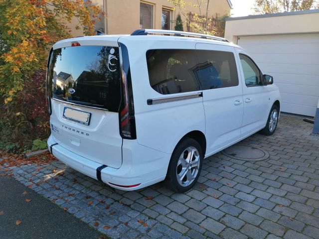 Ford Tourneo Connect 2.0, Rollstuhlumbau, Titanium