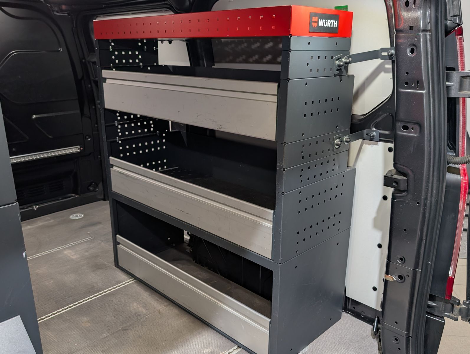 Fahrzeugabbildung Ford Transit Custom 280 L1 Trend Regal LED KAMERA ACC