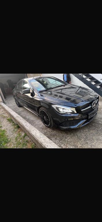 Image of Mercedes-Benz CLA 200