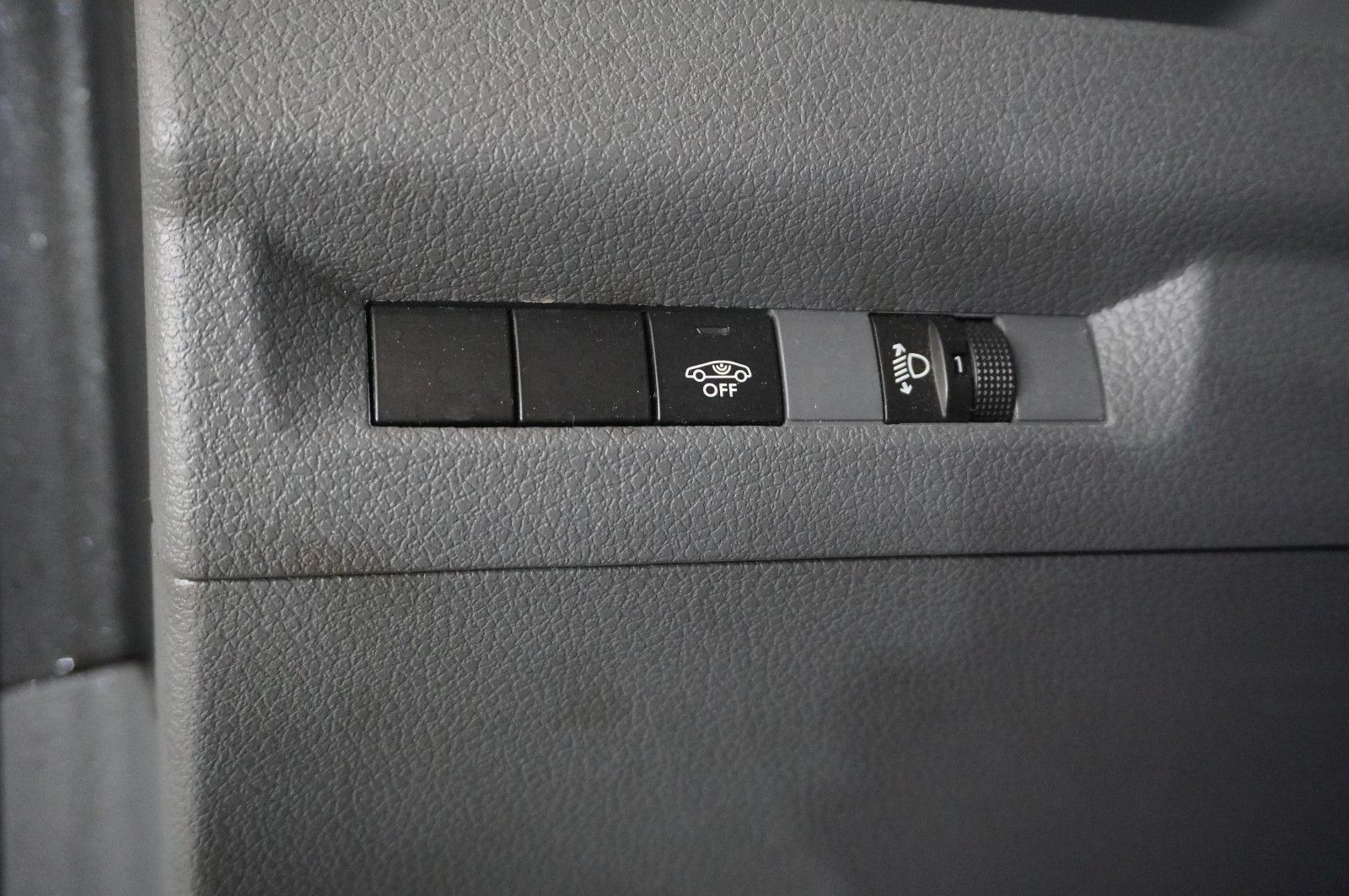 Fahrzeugabbildung Opel Vivaro Kasten M 1.5D EDIT WÜRTH NAVI/KAMERA/TEMP