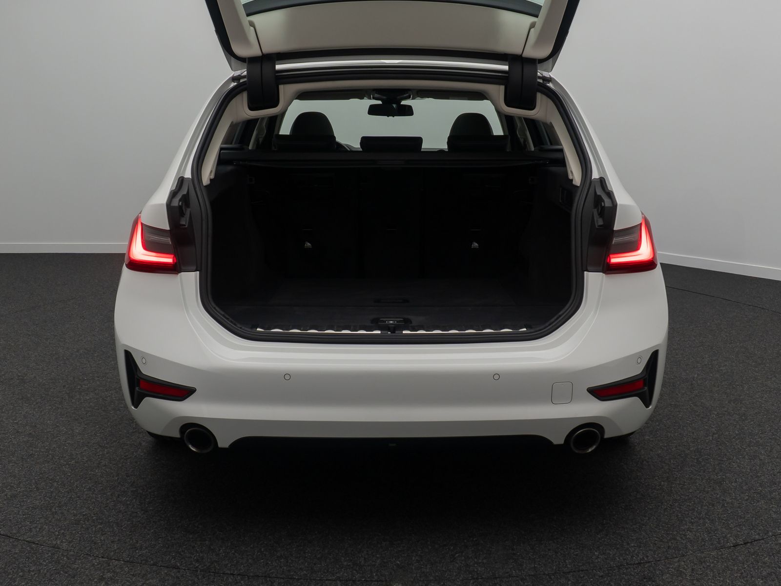 Fahrzeugabbildung BMW 330d xD Sport Line DAB Kamera Laser Panorama