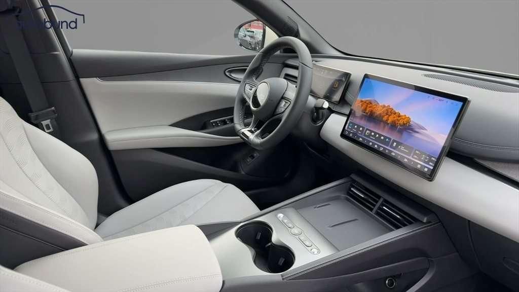 BYD SEAL 6