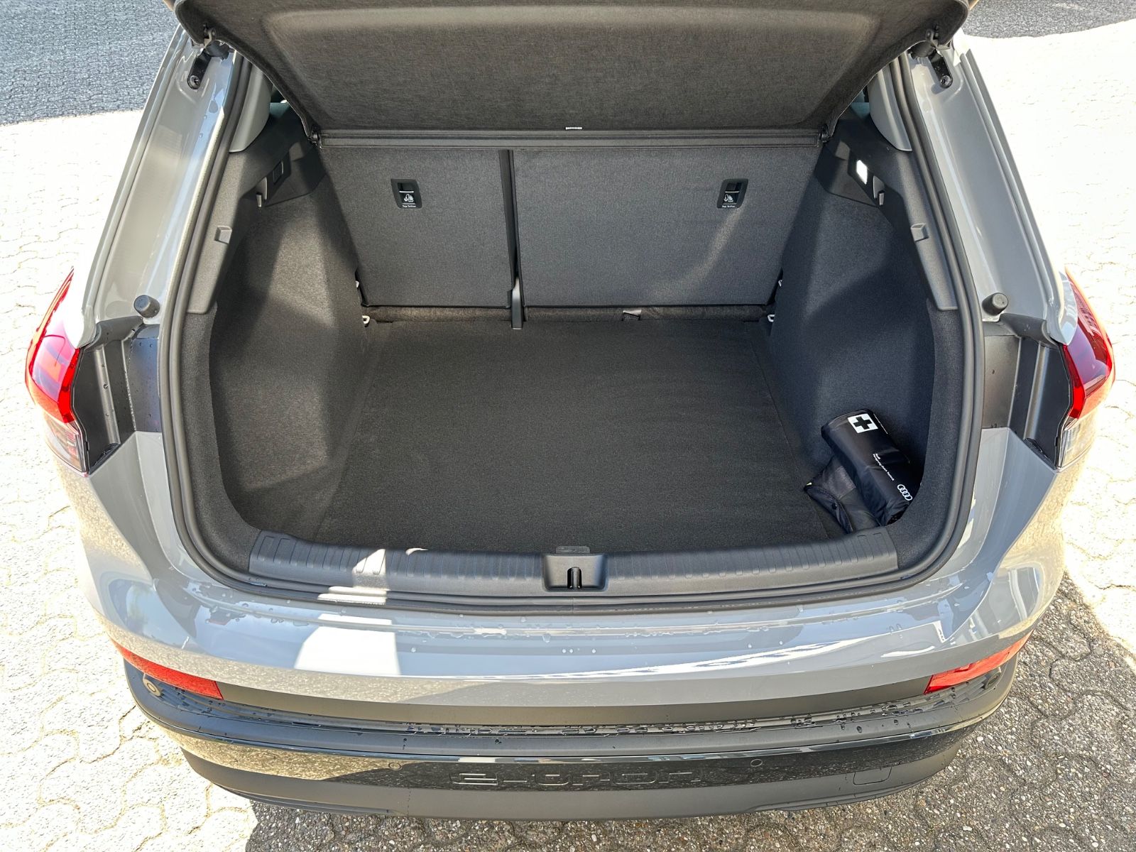Fahrzeugabbildung Audi Q4 45 e-tron advanced quattro Navi/ACC/Matrix