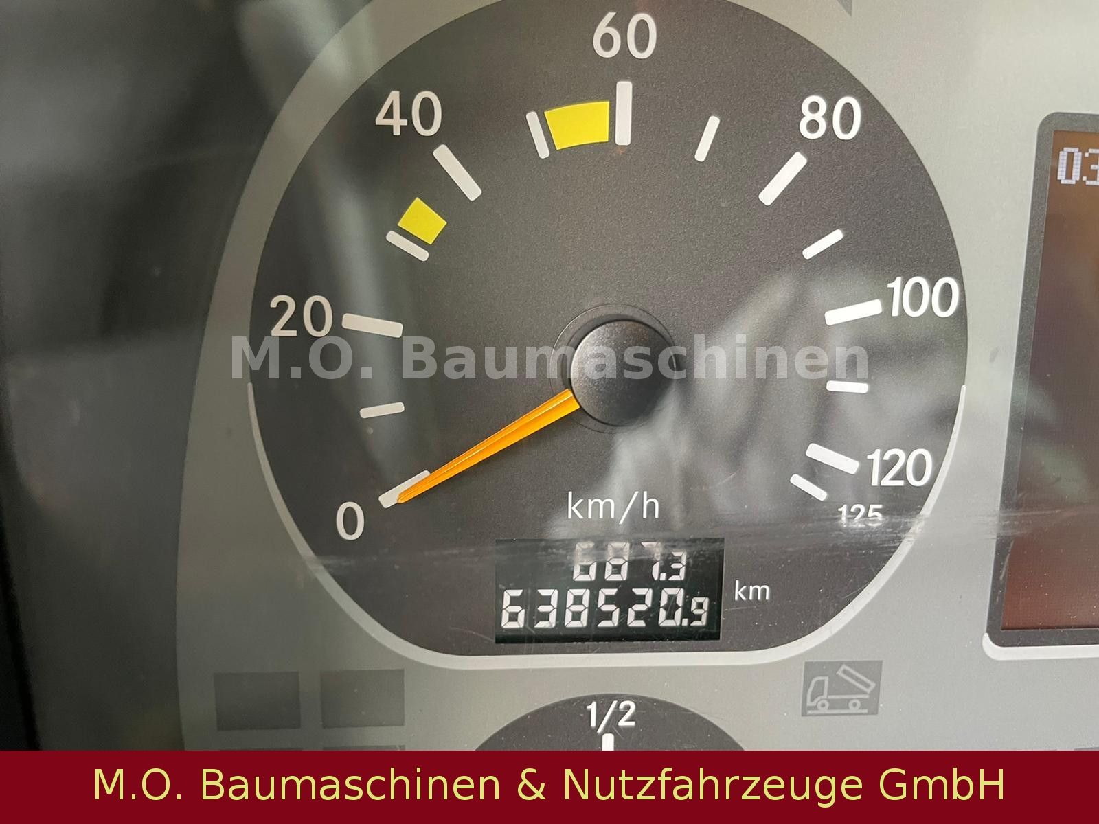 Fahrzeugabbildung Mercedes-Benz Actros 2541 / Saug u. Spühlwagen / Kroll  /