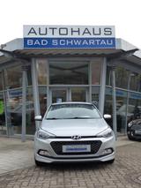Hyundai i20 1.2 62kW Classic - aus 1. Hand - Hyundai i20 Gebrauchtwagen in Lübeck