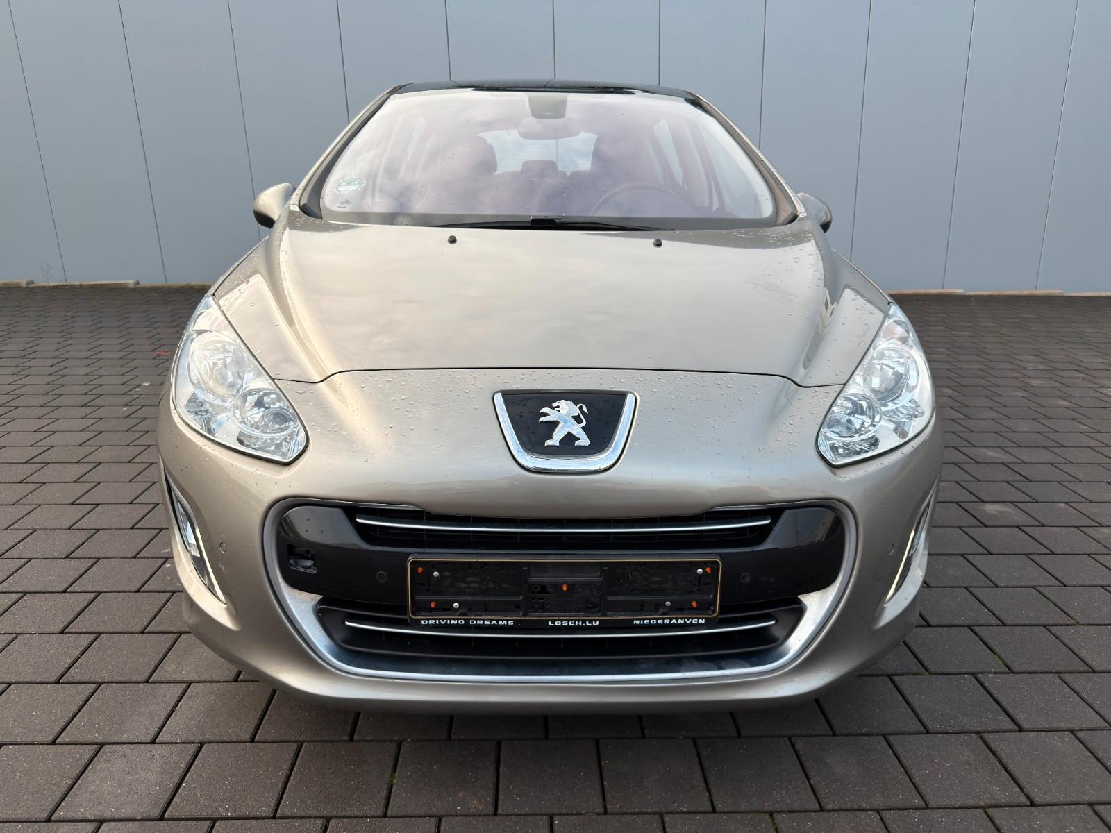 Peugeot 308 AUTOMATIK/8-FACH/PDC/PANORAMA