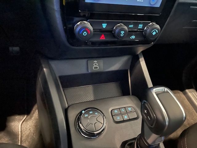 Fahrzeugabbildung Ford Ranger XLT 4x4 Doppelkabine AHK Navi Digitales C