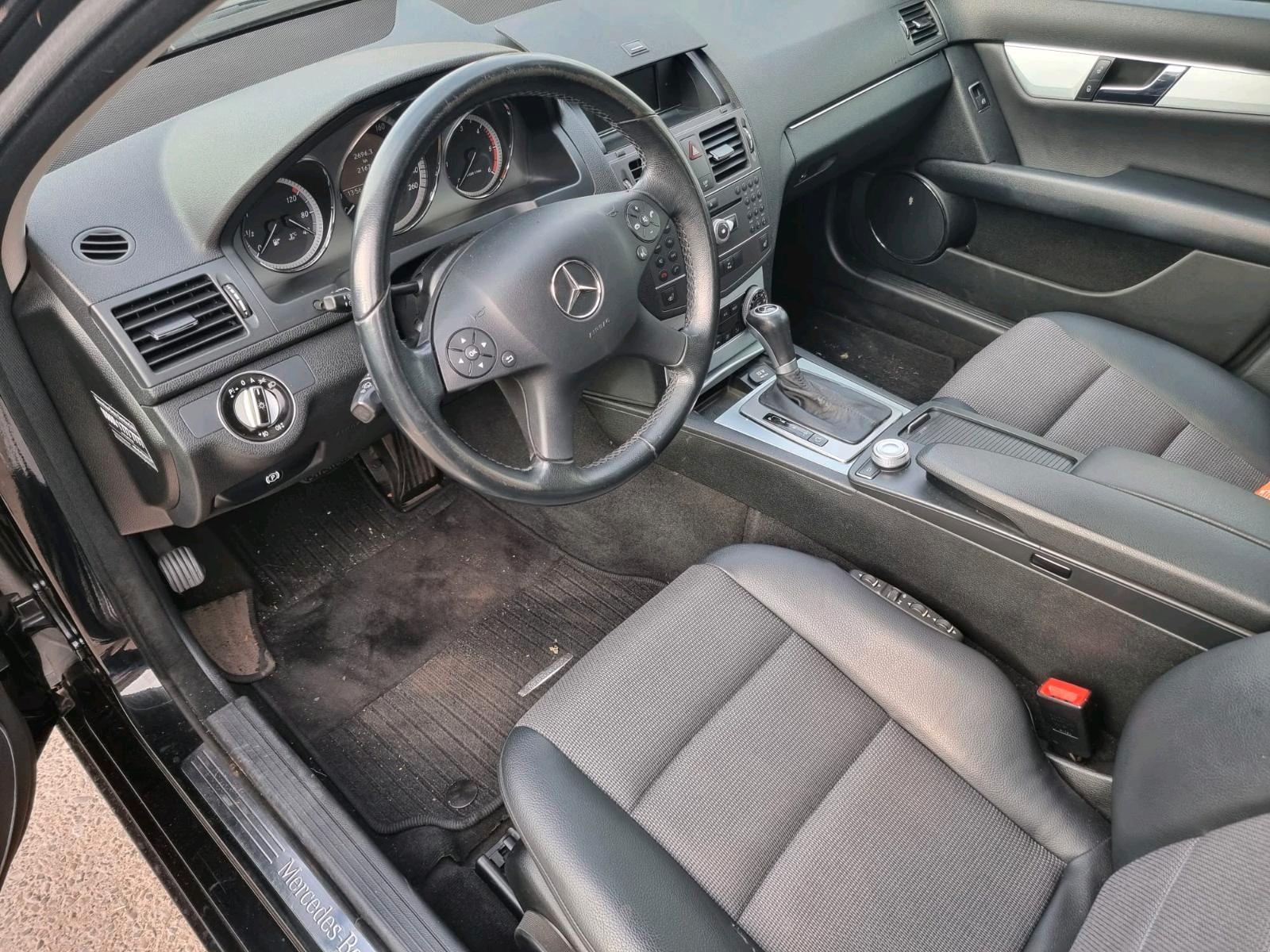 Mercedes-Benz C350 2010 — interior