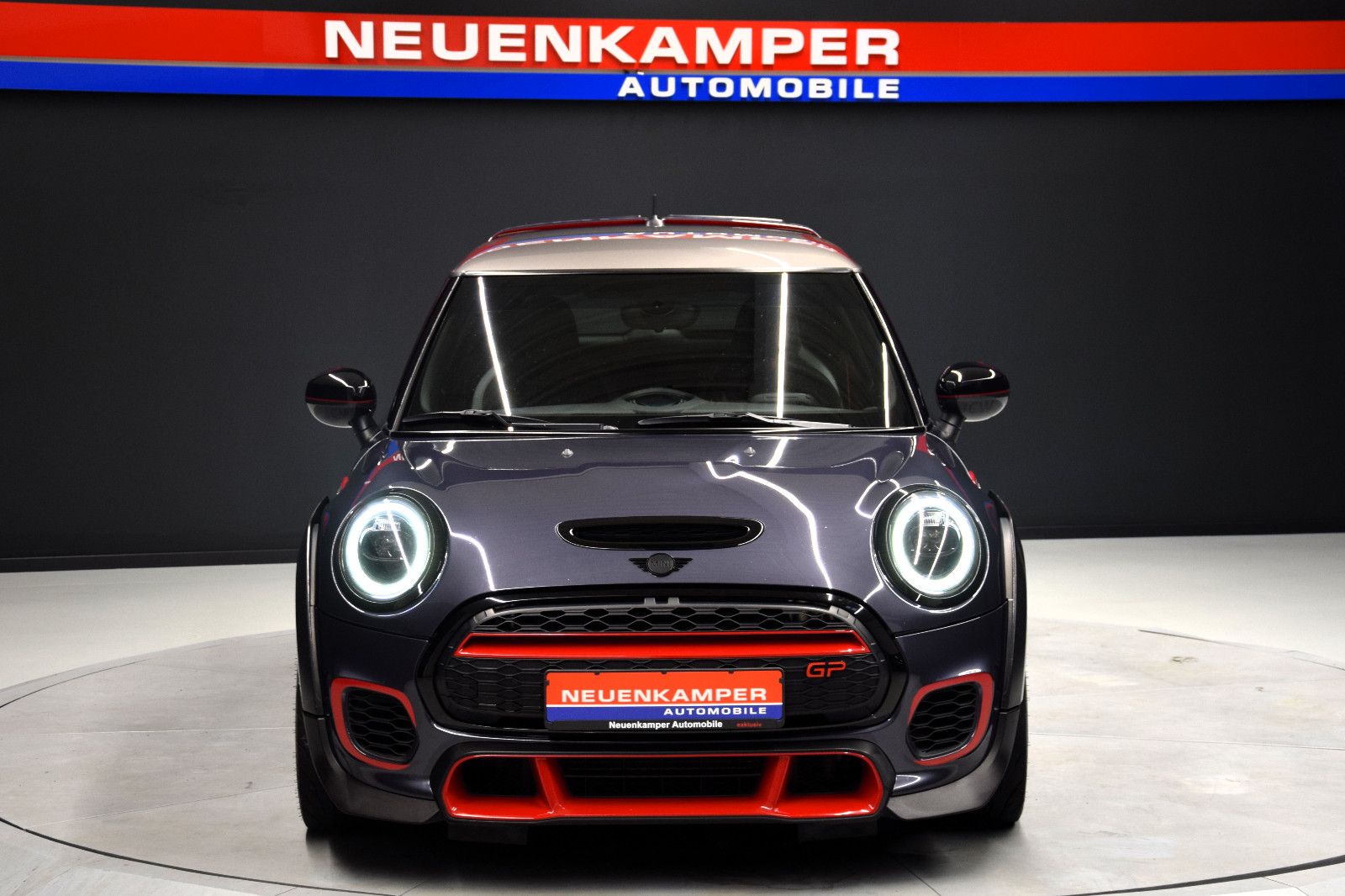 Fahrzeugabbildung MINI John Cooper Works GP #55 *Carbon Tempo. Schale