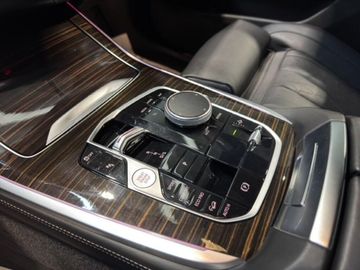 BMW X7 - 10