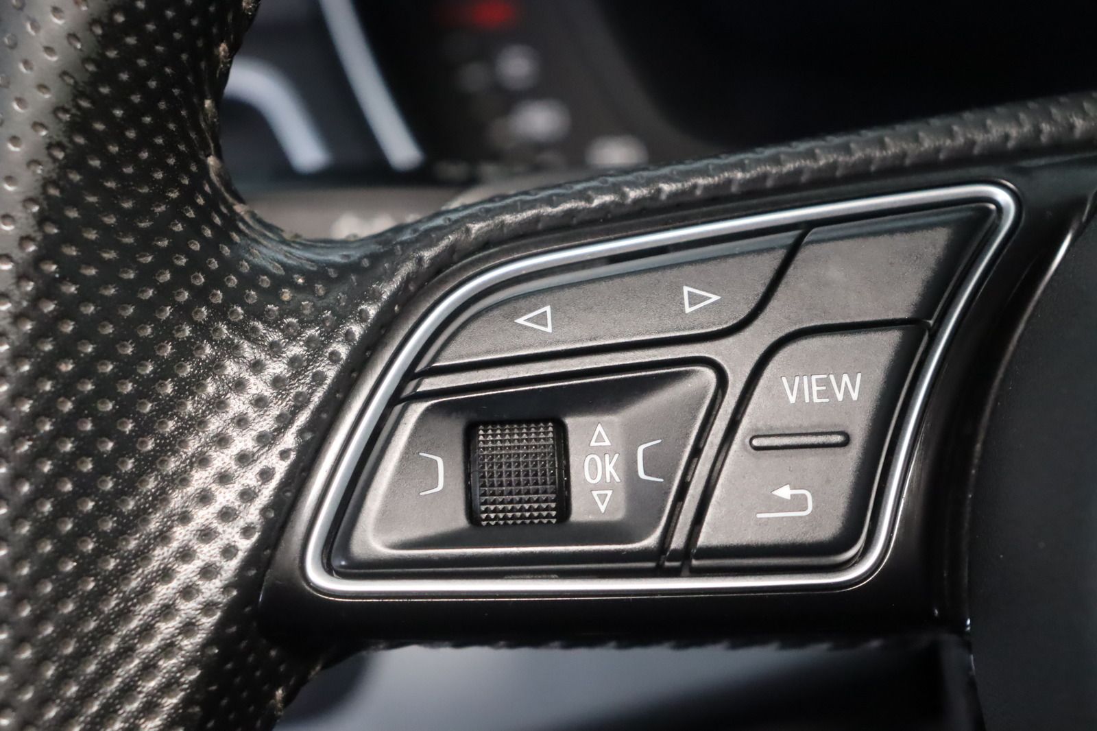 Fahrzeugabbildung Audi A5 Cabriolet 3.0 TDI Quattro S-line