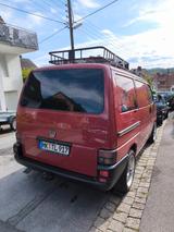 Volkswagen T4 andere - rote Volkswagen T4 andere