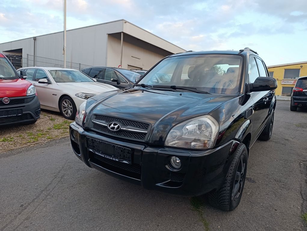Hyundai Tucson Tucson 2.0 GLS*TÜV NEU*KLIMA*AHK*NUR 145TKM*ALUF