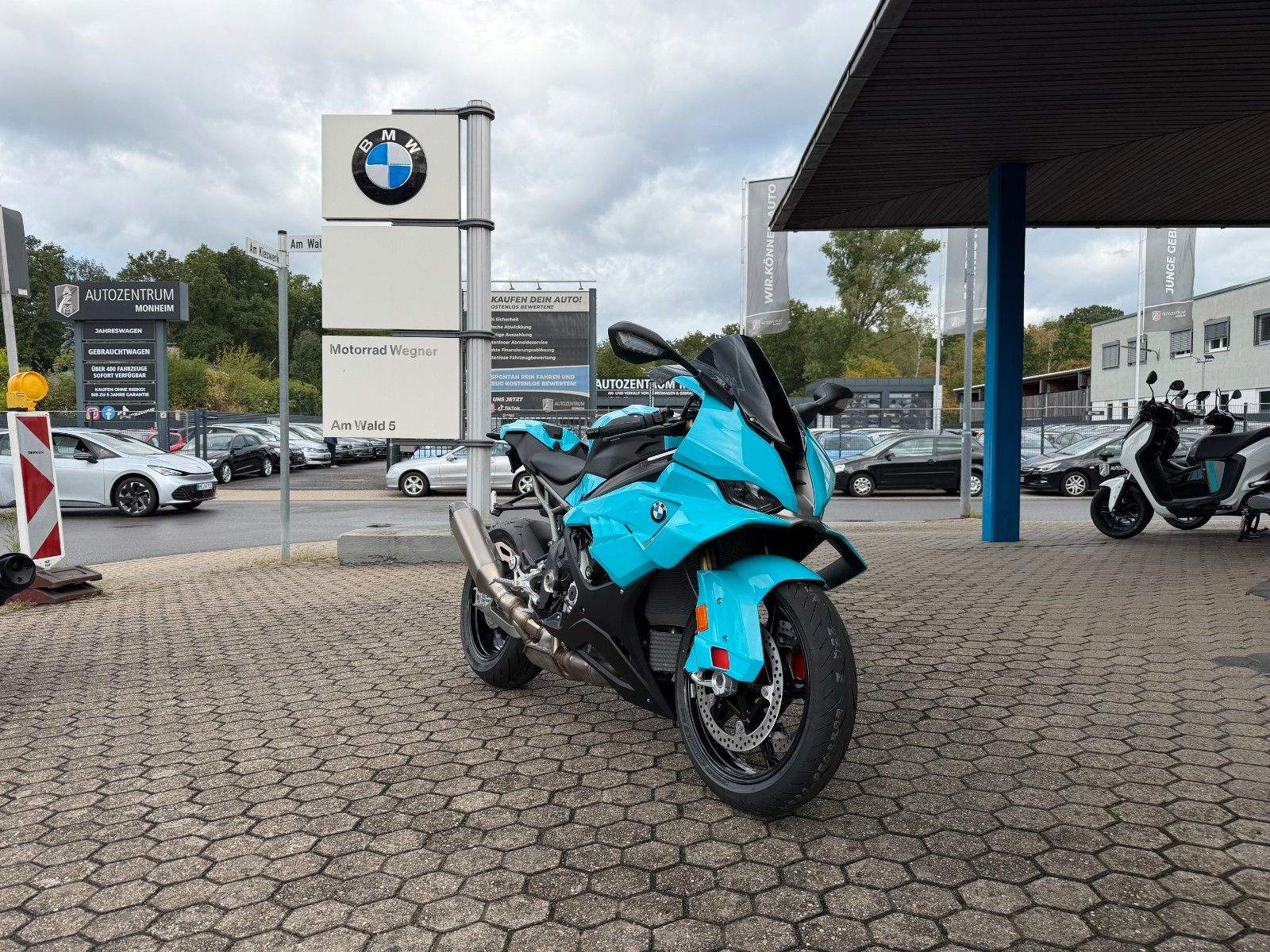 Fahrzeugabbildung BMW S 1000 RR - Sonderlackierung! Neu!