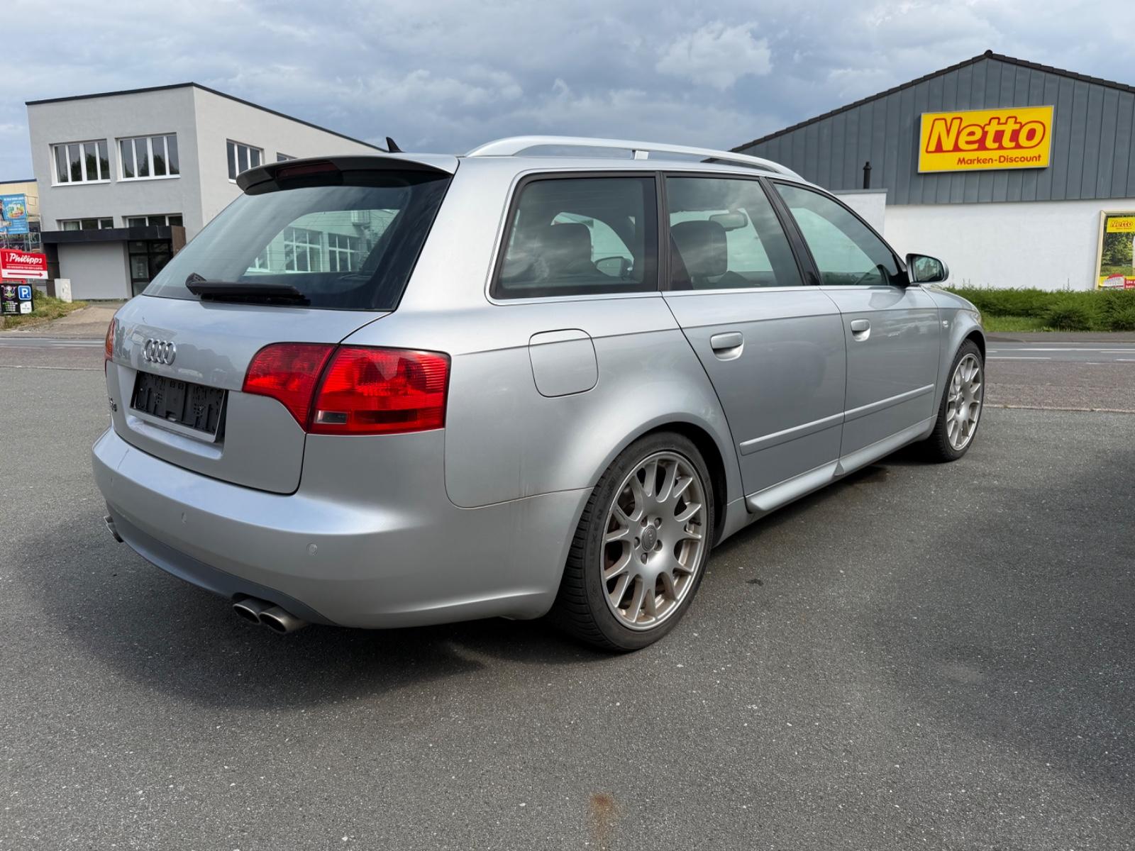 Audi S4 2005 — вигляд ззаду