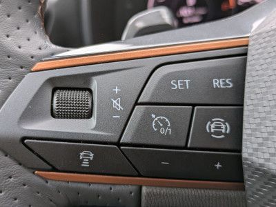 Fahrzeugabbildung CUPRA Formentor 1.5 TSIDSG ACC*DCC*LED*KAMERA*19"ALU