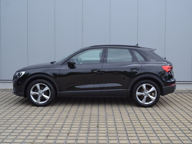 Q3 35 TFSI BLACK-OPTIK/19-ZOLL/LED/NAVI/AVC/GRA/