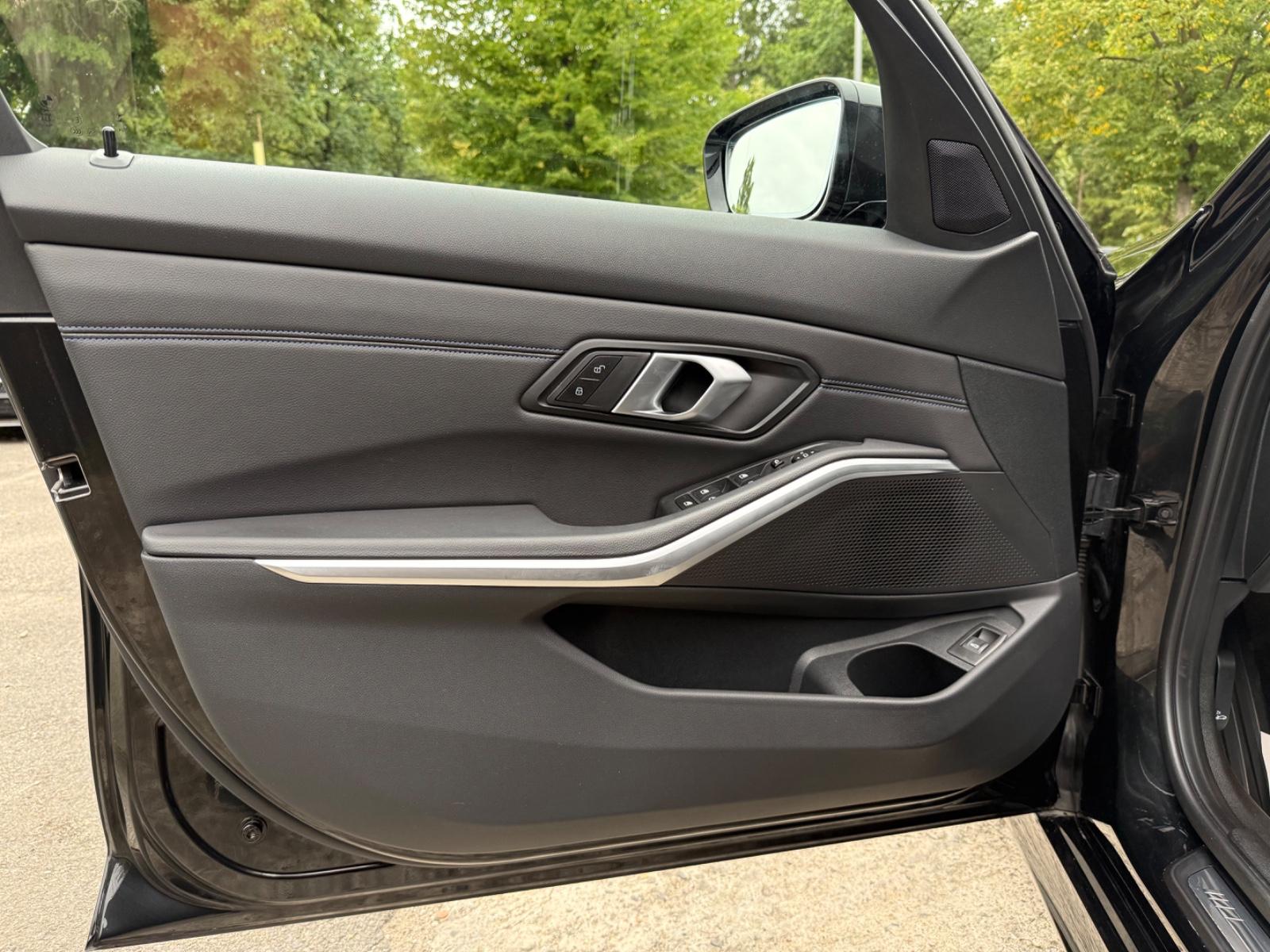 BMW 3 Series I Touring xDrive M Sport/Ambiente/Spur/Apple, миниатюра 10