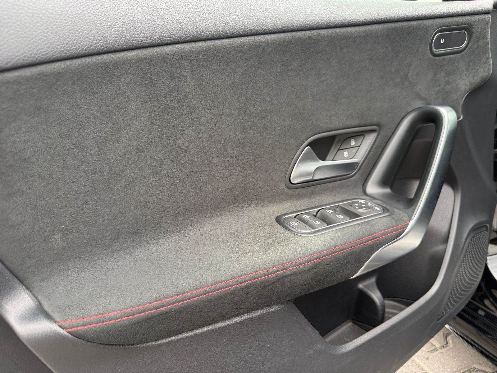Fahrzeugabbildung Mercedes-Benz A 250 AMG Line 360VIEW AMB KEYLESS