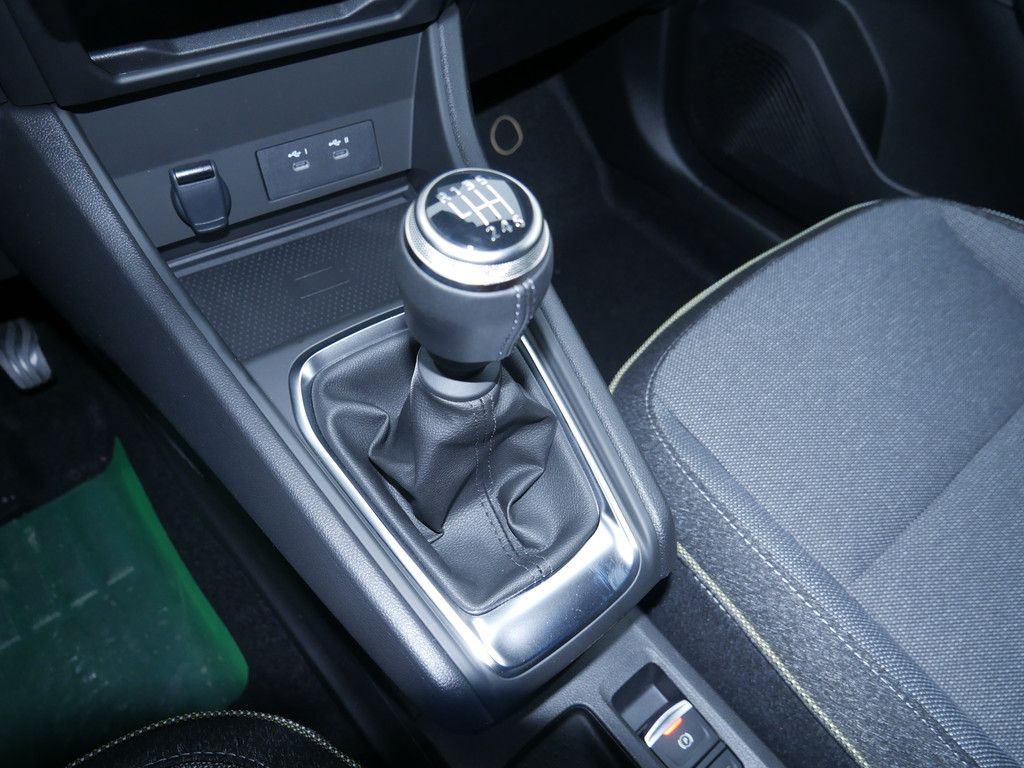 Fahrzeugabbildung Renault Captur Techno TCe 90