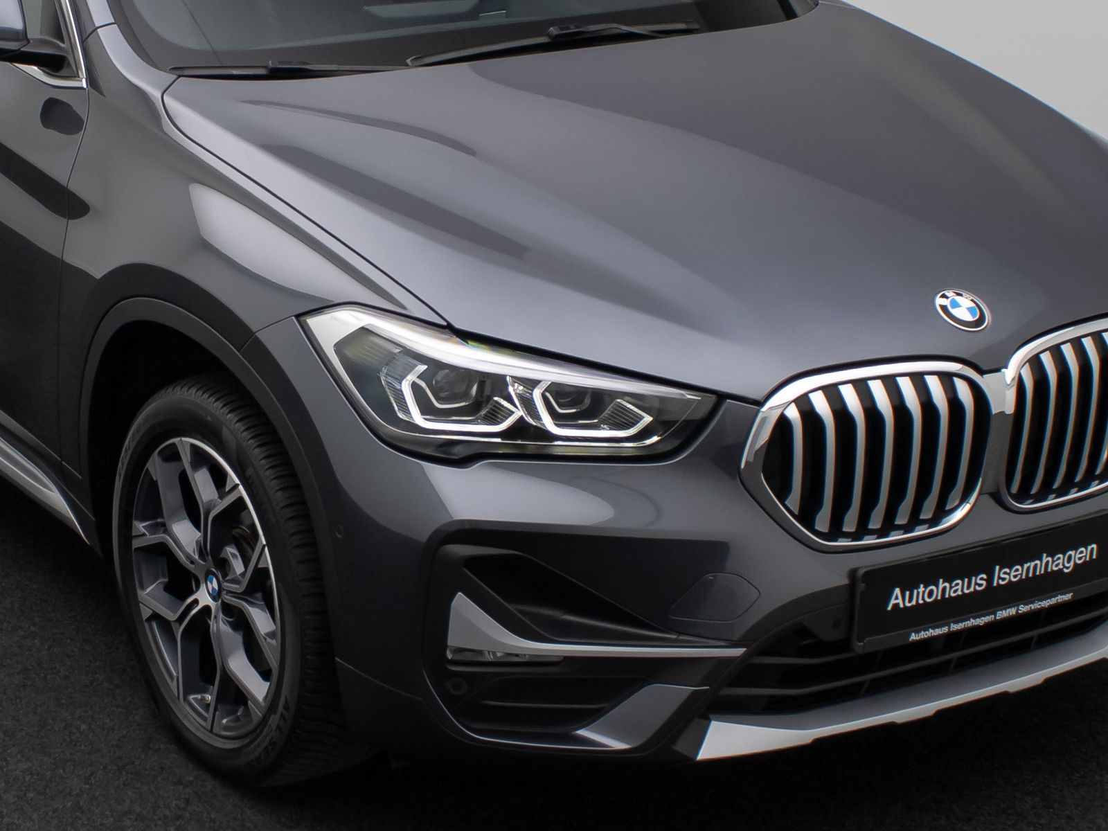 Fahrzeugabbildung BMW X1 sD18i xLine DAB Kamera HiFi Komfort Sport 18"